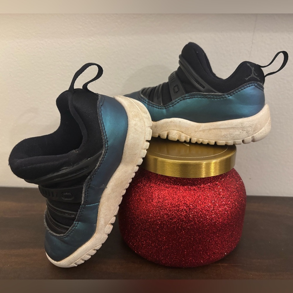 JORDAN | Kids/Toddler Black Turquoise Sneakers